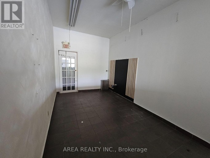 672 SHEPPARD AVENUE W, Toronto (Bathurst Manor), Ontario, M3H2S5