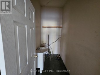 672 SHEPPARD AVENUE W Toronto (Bathurst Manor) Ontario photo 9