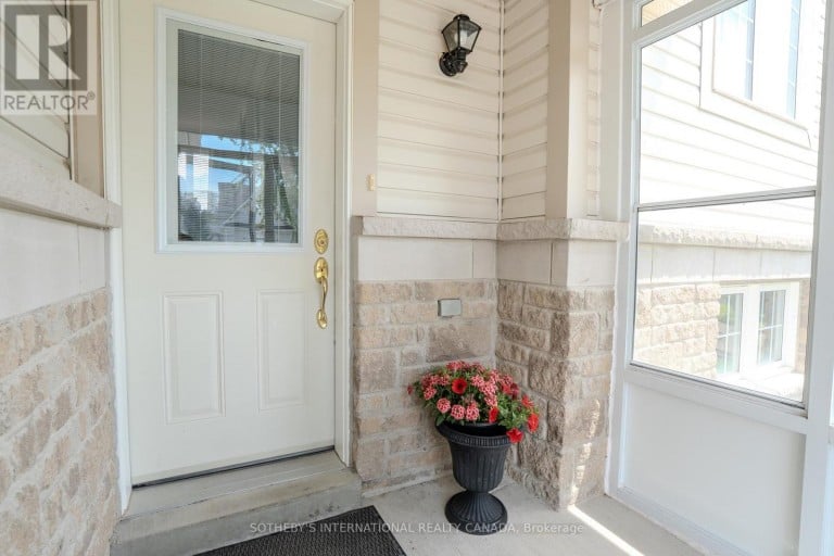 19 GRAND POPLAR LANE, Wasaga Beach, Ontario, L9Z0C7