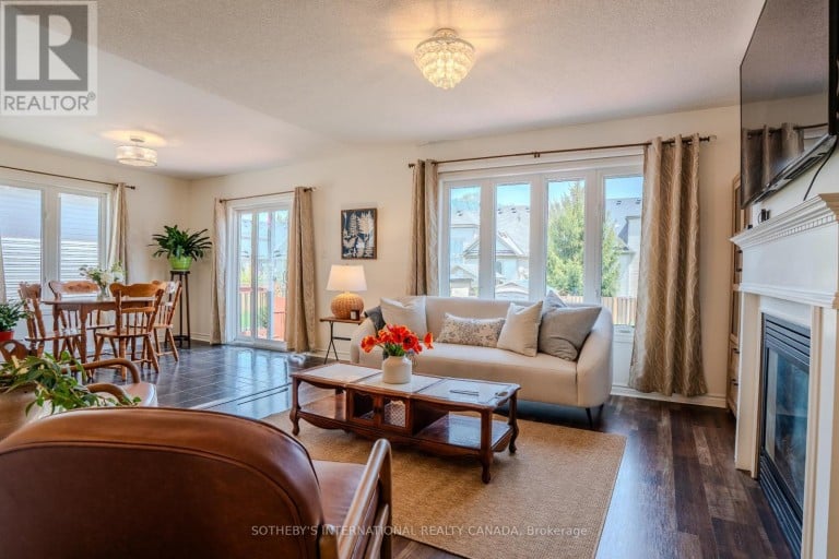 19 GRAND POPLAR LANE, Wasaga Beach, Ontario, L9Z0C7