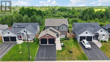 36 BEVERLY STREET Springwater (Elmvale) Ontario photo 1