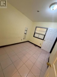 690 JANE STREET Toronto (Rockcliffe-Smythe) Ontario photo 8