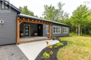 6718 1 Highway Coldbrook Nova Scotia photo 41