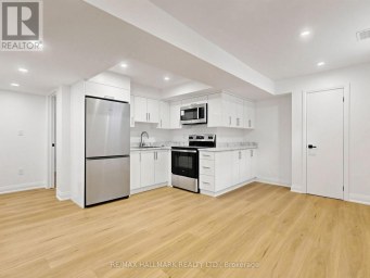 BASEMENT ROOM 1 - 2205 VICTORIA PARK AVENUE Toronto (Wexford-Maryvale) Ontario photo 6