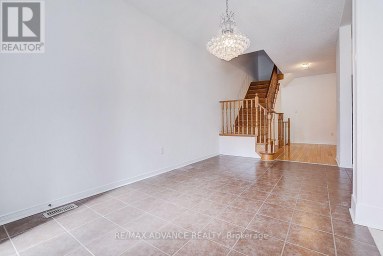 137 LARAMIE CRESCENT Vaughan (Patterson) Ontario photo 12
