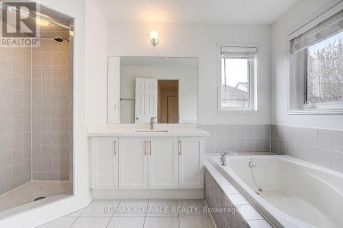 137 LARAMIE CRESCENT Vaughan (Patterson) Ontario photo 23