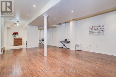 137 LARAMIE CRESCENT Vaughan (Patterson) Ontario photo 37