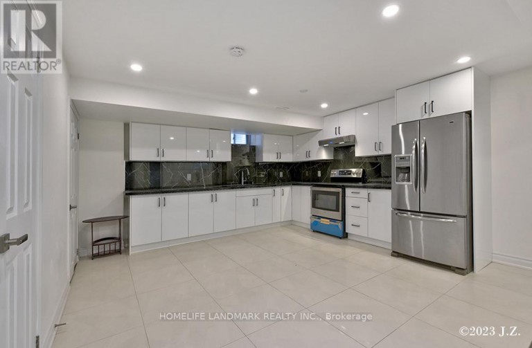 17 ELDERSLIE CRESCENT, Vaughan (Kleinburg), Ontario, L0J1C0