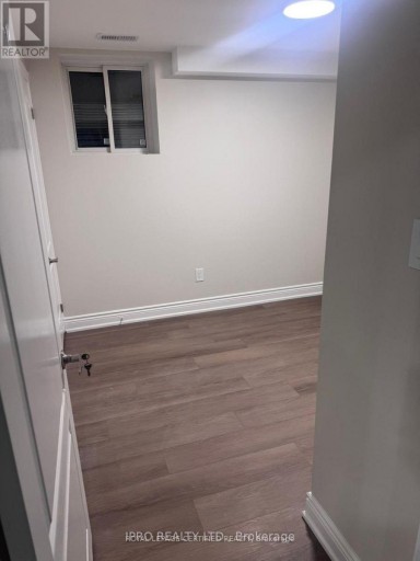 40 BEACHVILLE CIRCLE, Brampton (Credit Valley), Ontario, L6X0V3
