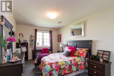 359-363 DUCKWORTH STREET Barrie (Grove East) Ontario photo 10