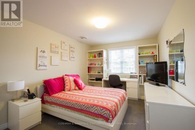 359-363 DUCKWORTH STREET Barrie (Grove East) Ontario photo 15