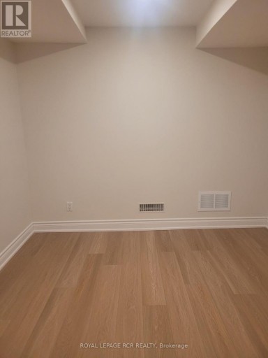 130 WIDDIFIELD AVENUE, Newmarket (Armitage), Ontario, L3X1Z3