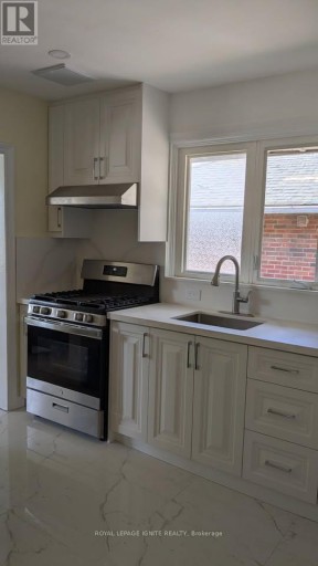MAIN - 15 BEACHAM CRESCENT, Toronto (Tam O'Shanter-Sullivan), Ontario, M1T1M9