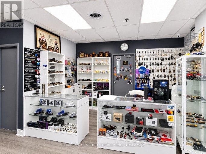 1730 STEELES AVENUE E, Brampton (Avondale), Ontario, L6T1A4