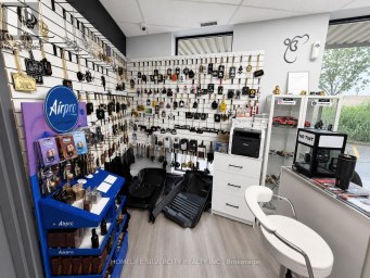 1730 STEELES AVENUE E Brampton (Avondale) Ontario photo 4