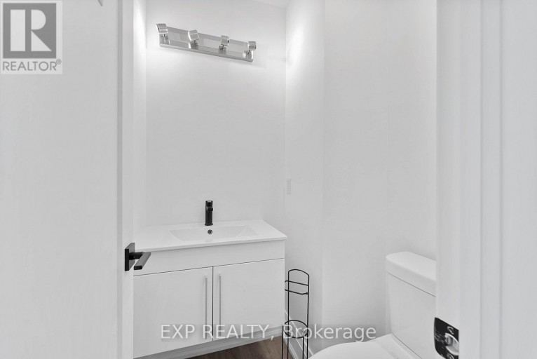 514A EVANS (MAIN) AVENUE, Toronto (Alderwood), Ontario, M8W2T7