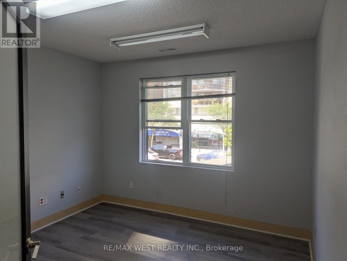 96 FORSYTHE STREET, Oakville (CO Central), Ontario, L6K1C5