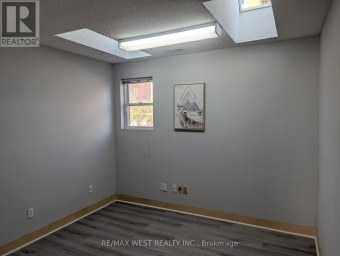 96 FORSYTHE STREET Oakville (CO Central) Ontario photo 5