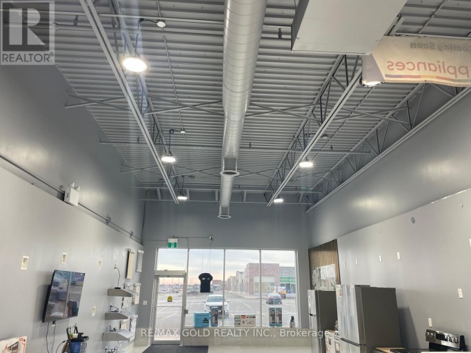 UNIT 4 - 6101 MAYFIELD ROAD, Brampton (Vales of Castlemore North), Ontario, L6P4R9