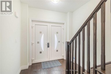 1934 CEDARPARK DRIVE London North (North D) Ontario photo 3