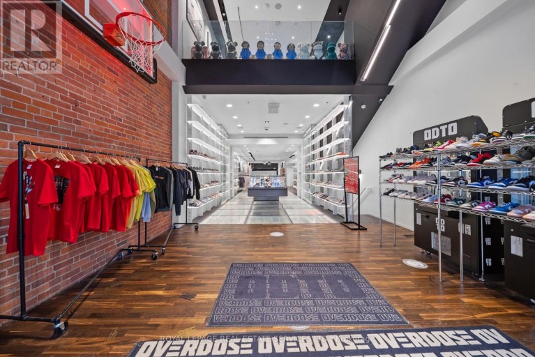 273 QUEEN STREET W, Toronto (Waterfront Communities), Ontario, M5V1Z9