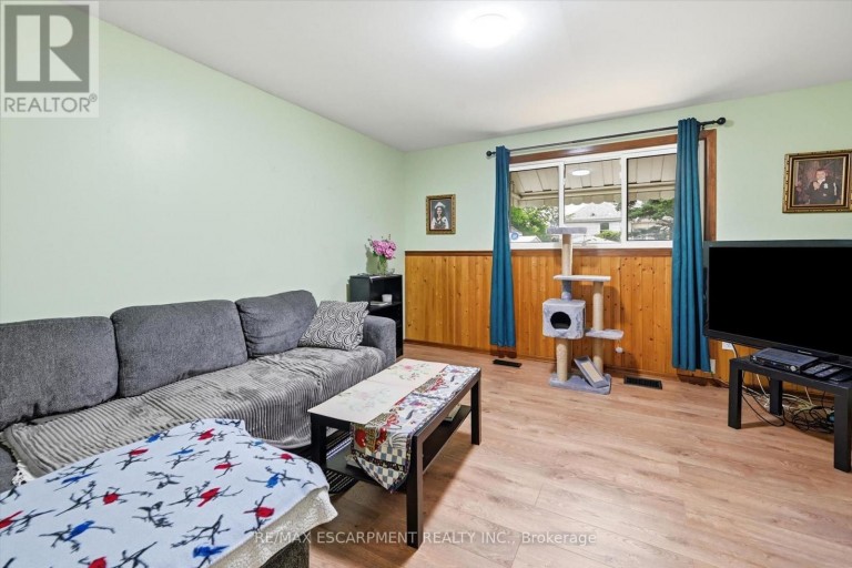 156 HOPE AVENUE, Hamilton (Homeside), Ontario, L8H2E8