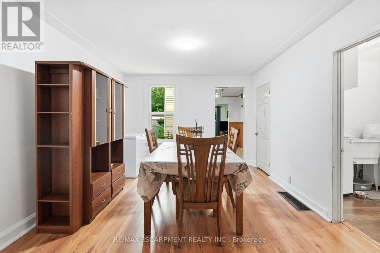 156 HOPE AVENUE, Hamilton (Homeside), Ontario, L8H2E8