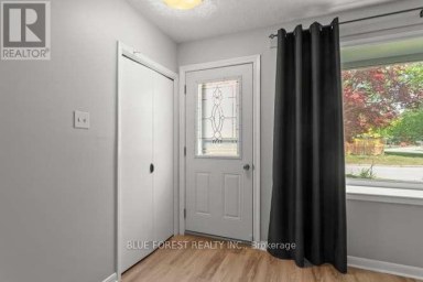 27 VILLENEUVE CRESCENT London East (East I) Ontario photo 3