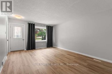 27 VILLENEUVE CRESCENT London East (East I) Ontario photo 4