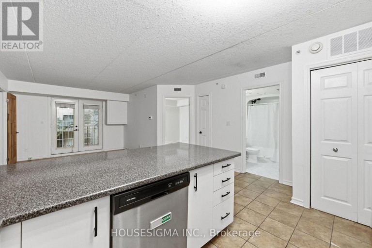 203 - 4025 KILMER DRIVE, Burlington (Tansley), Ontario, L7M4M5