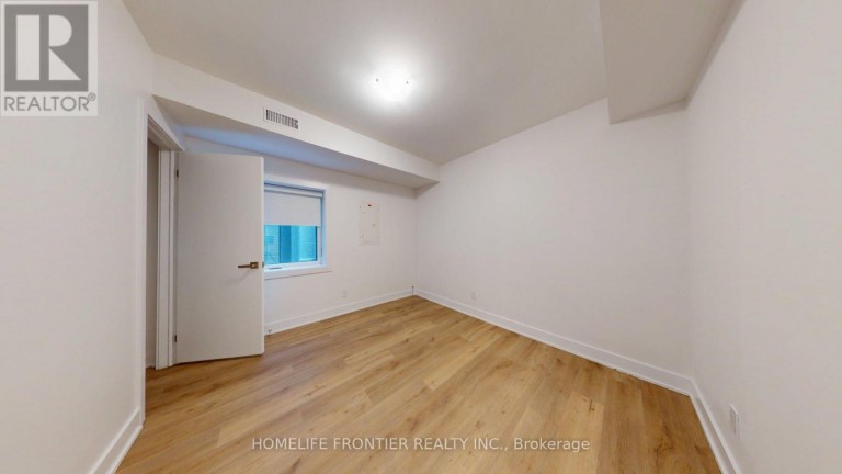 2 (MAIN FLOOR) - 231 SYMINGTON AVENUE, Toronto (Dovercourt-Wallace Emerson-Junction), Ontario, M6P3W5