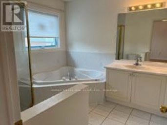 107 BROCK AVENUE Markham (Berczy) Ontario photo 8