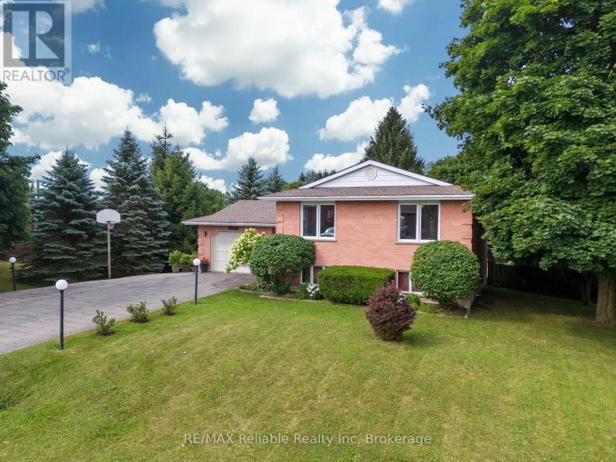 25 JORDAN DRIVE, North Huron (East Wawanosh), Ontario, N0G1E0