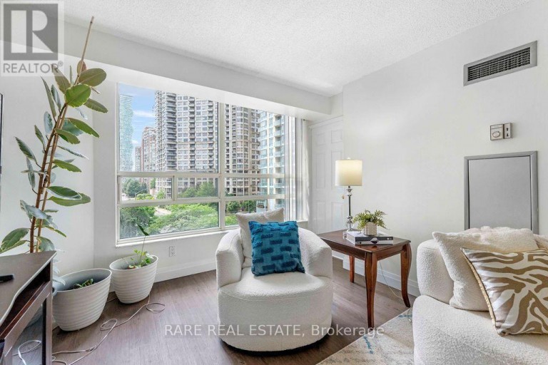 513 - 250 WEBB DRIVE, Mississauga (City Centre), Ontario, L5B3Z4