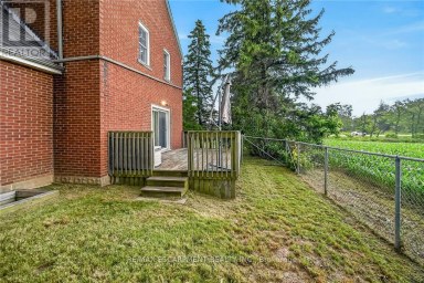 2250 56 HIGHWAY Hamilton Ontario photo 27
