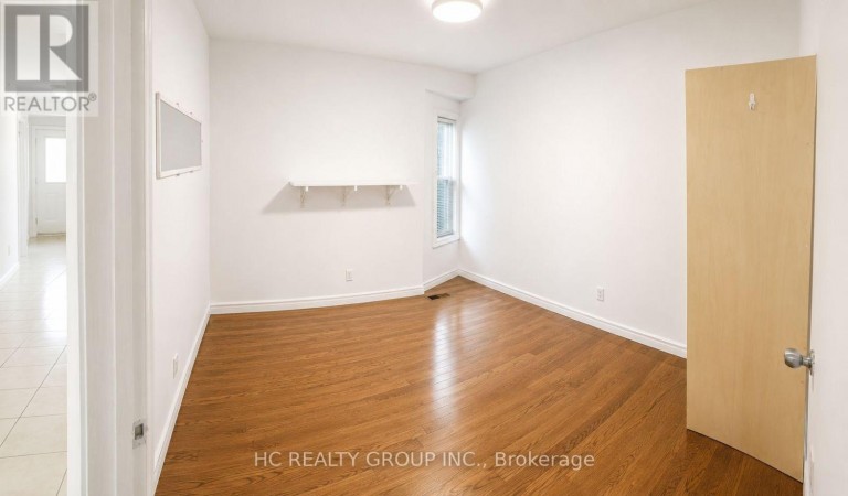 562 BATHURST STREET, Toronto (Palmerston-Little Italy), Ontario, M5S2P9