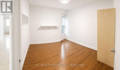 562 BATHURST STREET Toronto (Palmerston-Little Italy) Ontario photo 5