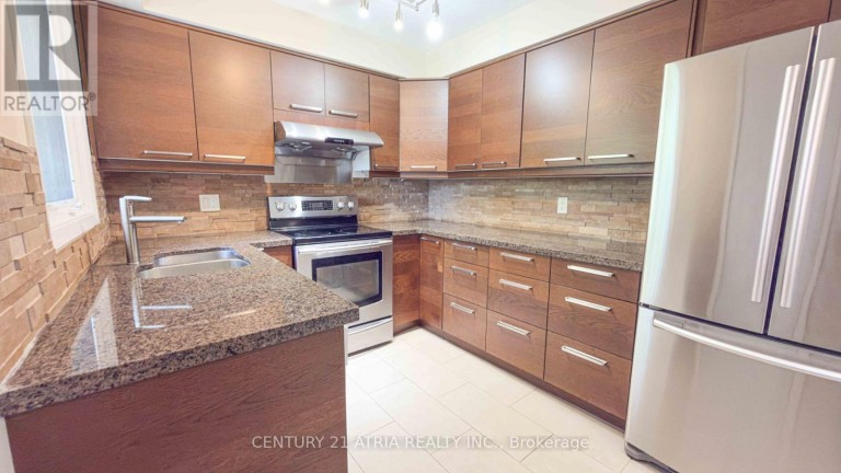 11 DANVILLE DRIVE, Toronto (St. Andrew-Windfields), Ontario, M2P1H7