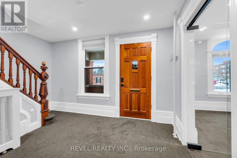 1 THIRD AVENUE, Orangeville, Ontario, L9W1G8