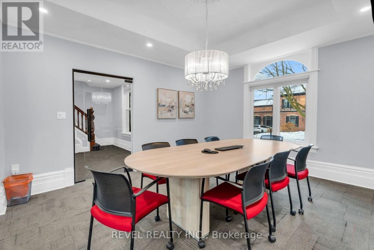 1 THIRD AVENUE, Orangeville, Ontario, L9W1G8