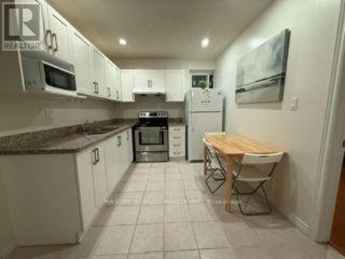 #B - 54 CLIFFWOOD ROAD, Toronto (Hillcrest Village), Ontario, M2H3J7