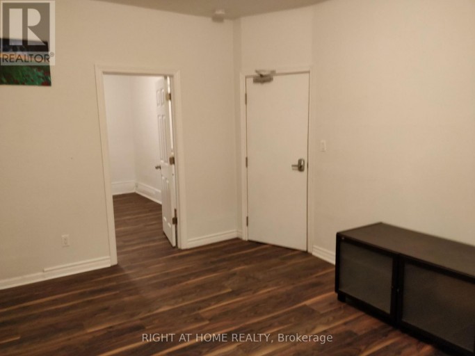 1 - 715 OSSINGTON AVENUE, Toronto (Palmerston-Little Italy), Ontario, M6G3T6