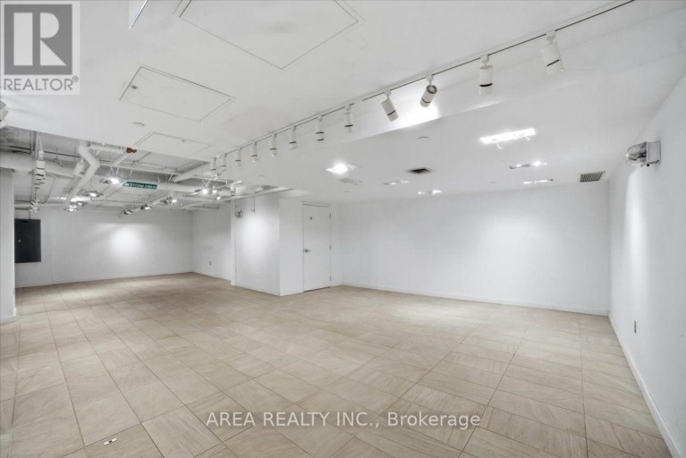 237E - 4841 YONGE STREET, Toronto (Willowdale East), Ontario, M2N5X2