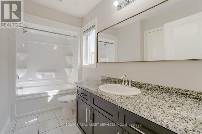 93 SONOMA VALLEY CRESCENT, Hamilton (Mewburn), Ontario, L9B0J3