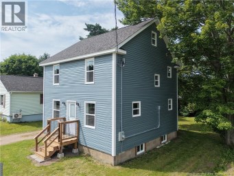 55 Queen Street Sussex New Brunswick photo 1
