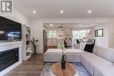 32 MENDIP CRESCENT London South (South Y) Ontario photo 10