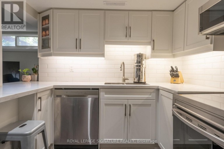 BSMT - 305 BLUE GRASS BOULEVARD, Richmond Hill (Crosby), Ontario, L4C3H3