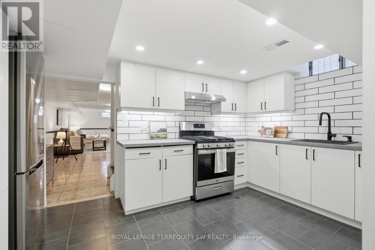 BSMT - 497 OSSINGTON AVENUE, Toronto (Palmerston-Little Italy), Ontario, M6G3T3