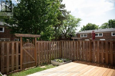 29 - 121 BAGOT STREET Guelph (Junction/Onward Willow) Ontario photo 23