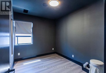 107A COLBORNE STREET W Whitby (Downtown Whitby) Ontario photo 27